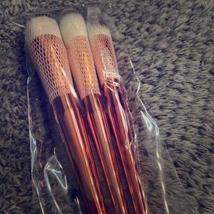 ALAMAR COSMETICS - COMPLEXION BRUSH TRIO